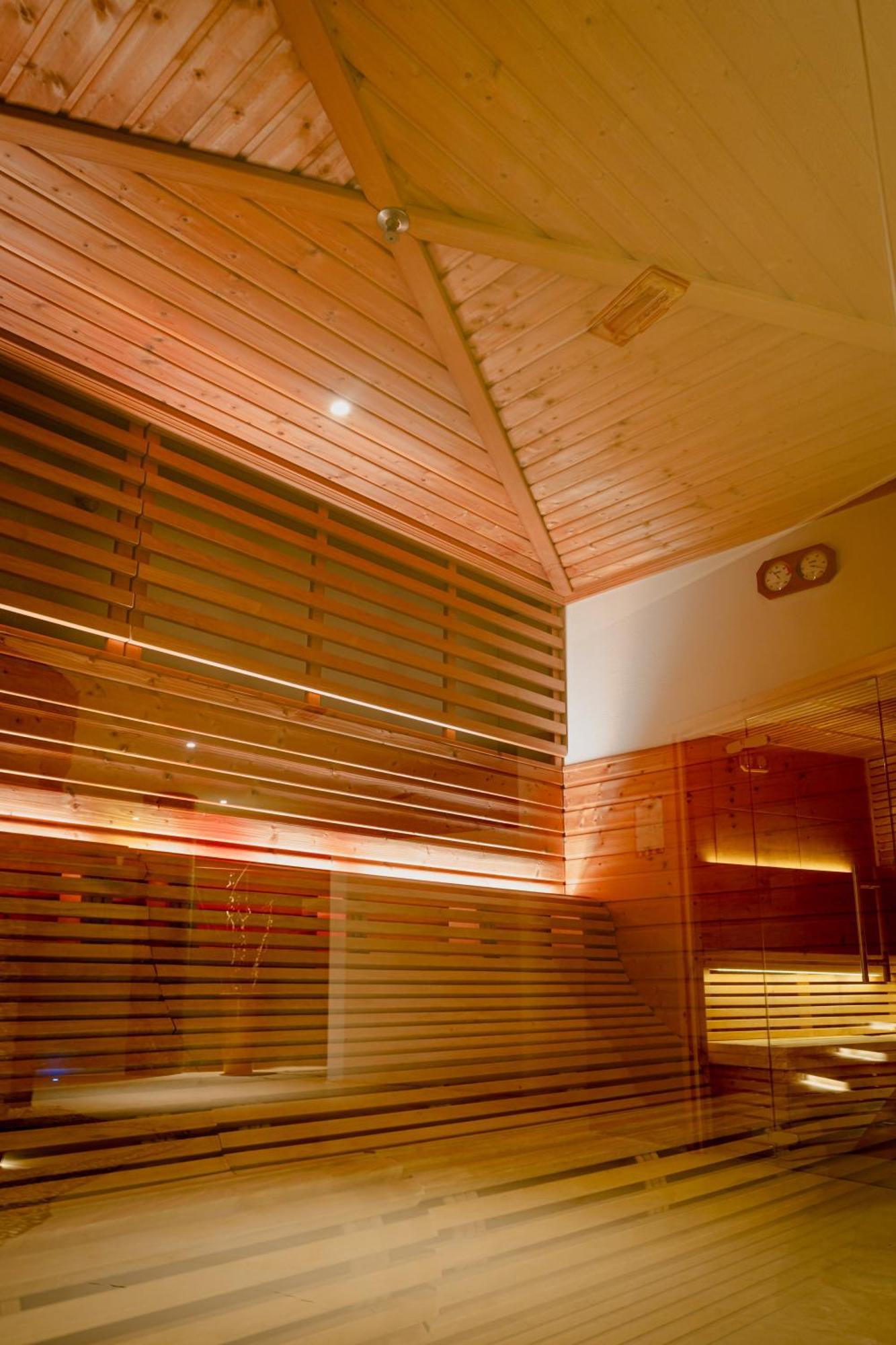 Mercure Hotel 4*